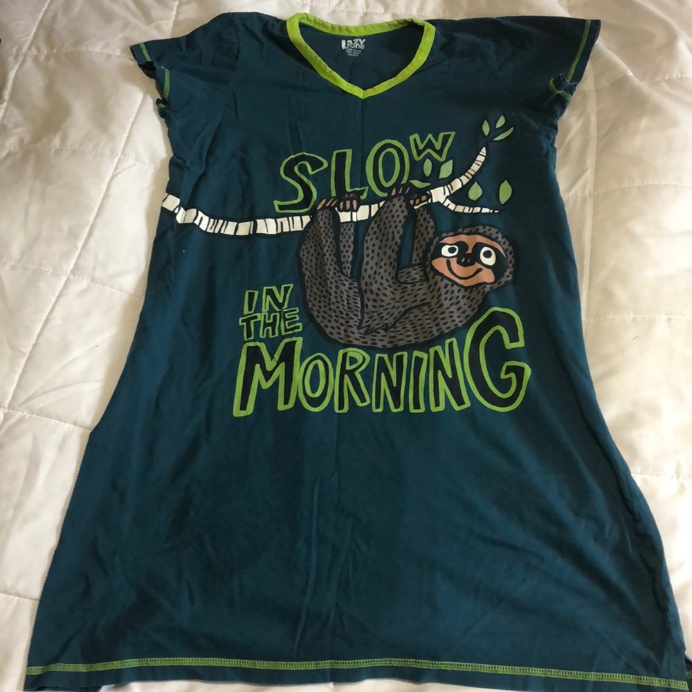 Sloth nightgown size s/m